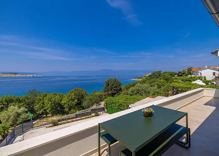 Apartamento Lamar S Privatnim Bazenom I Pogledom Na *